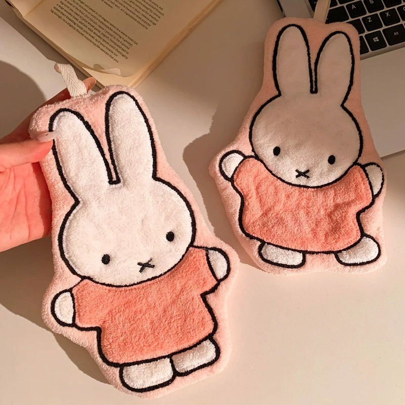 ミッフィーウサギハンドタオルかわいいファッショナブルなクリエ - Home Goods Bathroom Accessories のレビューと価格